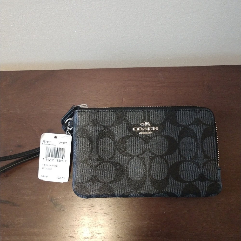 NWT - Coach double zip wallet